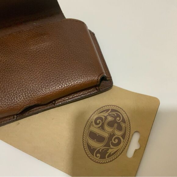 3D Belt Co. Dark Brown TEXTURED CELL PHONE CASE w/ Magnetic closure Metal clip - Picture 5 of 8